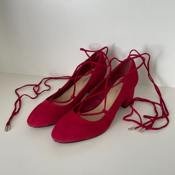 SAKS FIFTH AVENUE Cherry Red Lace Up Pumps w Short Wide Heels Sz 8.5 - Picture 3 of 8